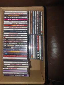 Large Lot of Music CDs