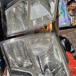 Ford F150 2014 Headlight