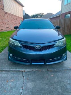 2014 Toyota Camry SE