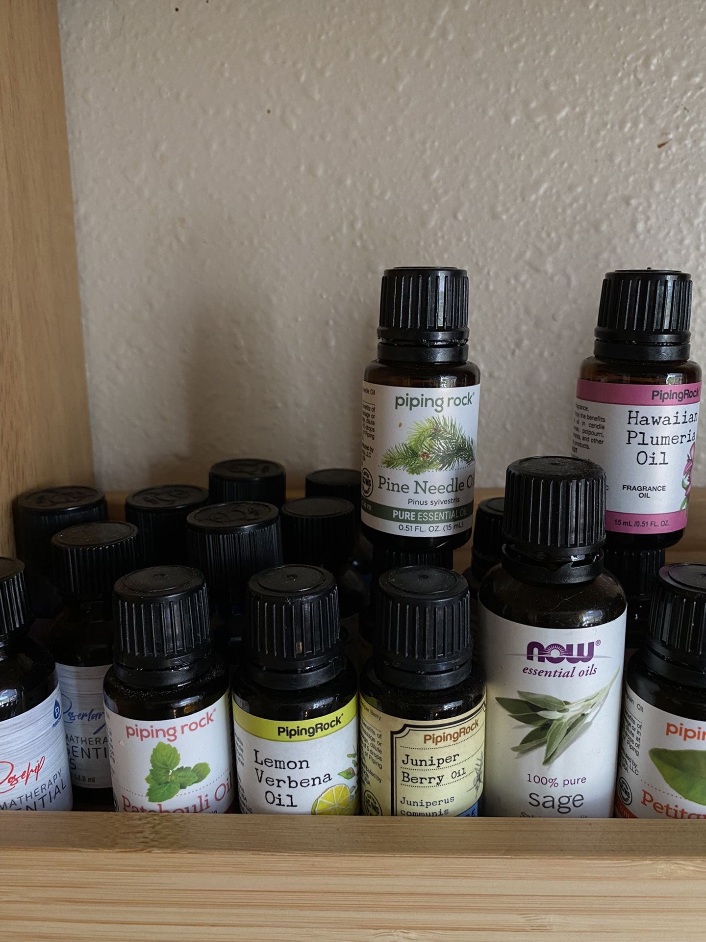 Aromatherapy Essential Oils Pefumed Fragrance Oils Vails Class Bottles