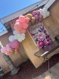 Balloon garland