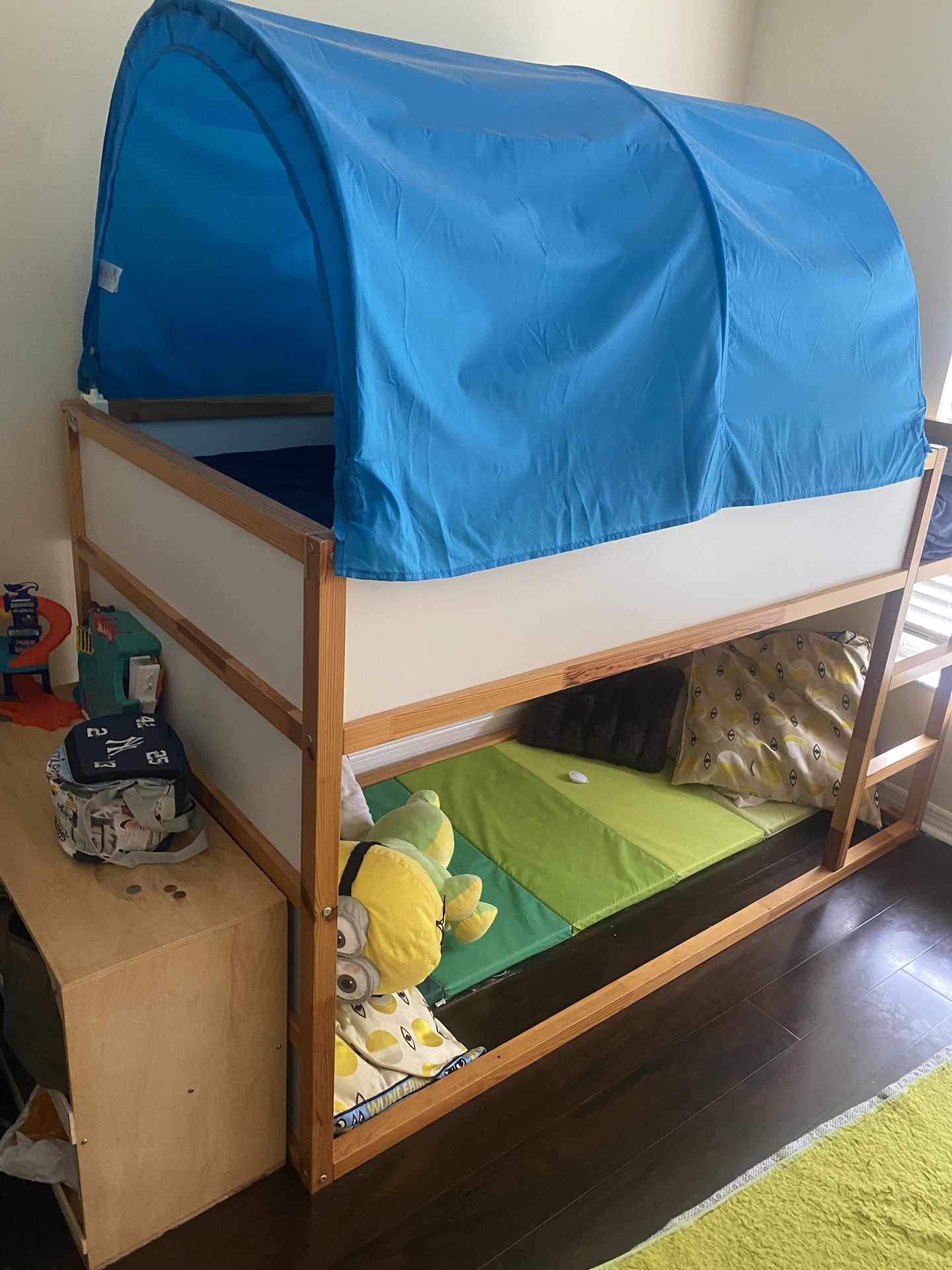 Like Brand New Wood Bunk Bed With Mattress