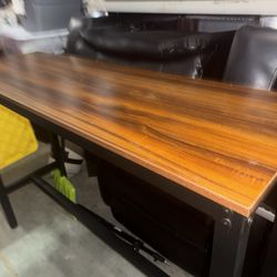 Dark Wood Bar Table – Modern & Sturdy Design 