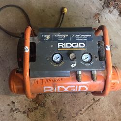 Rigid Air Compressor/5gal 