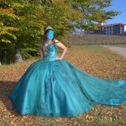 Emerald green Quince/ Sweet 16 Dress.
