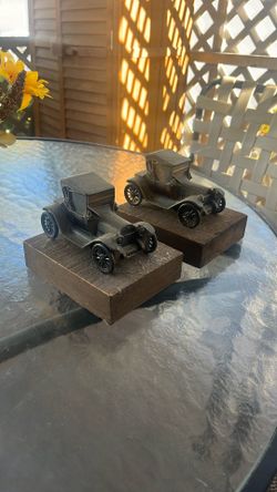 1915 Wood Car Figurine Set