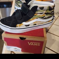Boys Vans Size 2.5 Worn Once