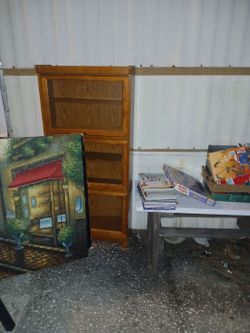 Free stuff ( curb alert)