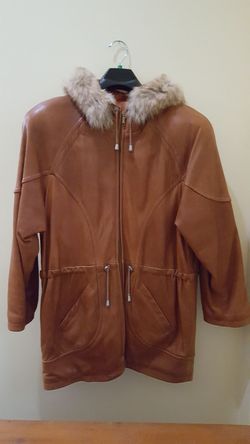 LNR. Leather woman's coat.