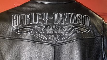 Women’s  Harley Davidson Leather  Biker Jacket   