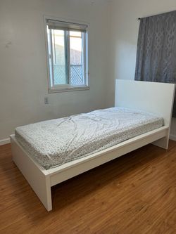 Twin size Bed Frame with Mattress