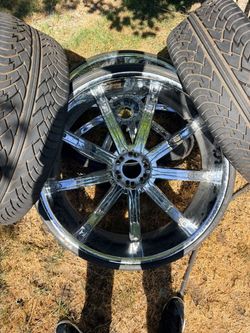 30" Dcenti Wheels and Tires