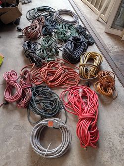 Electric extension cord to many sizes everything must to go together