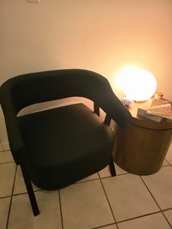 Accent Chairs (Set of 2) – Mid-Century Modern