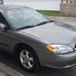 2001 Ford Taurus