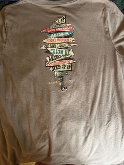 Outdoor Graphic Tee – National Parks Sign Shirt (M)