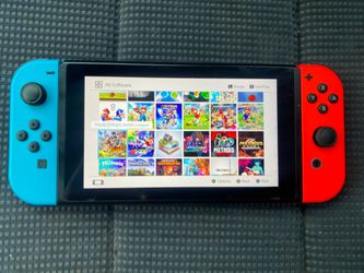 Nintendo Switch V1 With over 100 SWITCH Games