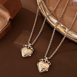 STUNNING HEART LOCKET 