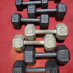 SET OF. 5s   10s. 15s  20s.  HEXHEAD DUMBBELLS TOTAL 100LBs 
11525 S HALSTED DUNKIN DONUTS/7111.S WESTERN WALGREENS 
80$  CASH ONLY AS IS 