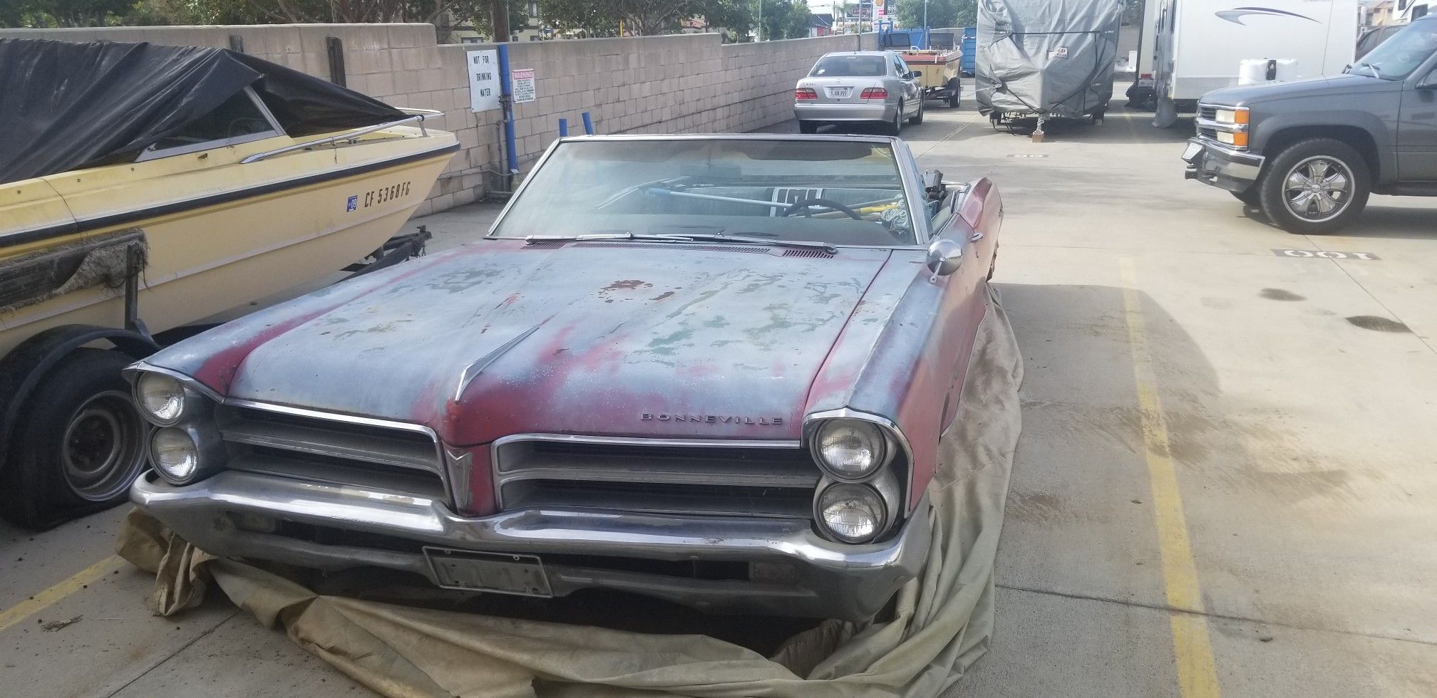 1965 Pontiac Bonneville convertible