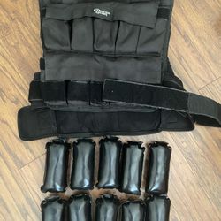 Fitness Gear 40 Lb Adjustable Training Exercise Sports Weighted Lifting Vest