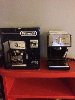 COFFEE MAKER DELONGHI NEW!!!