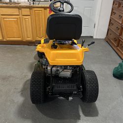 Lawn Tractor 10.5 HP