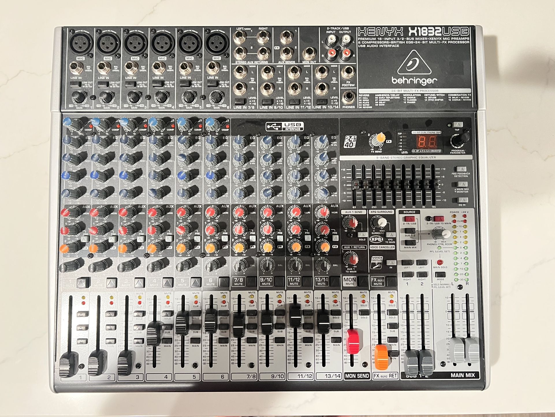 Behringer Xenyx X1832USB 14-channel Analog Mixer with USB and Effects