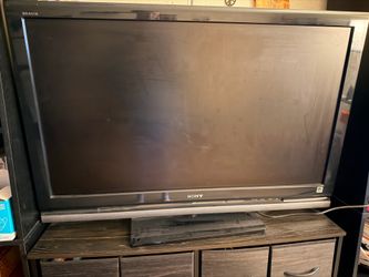 Sony Bravia 42inch TV KLD42v4100