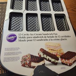 NEW WILTON 12 - CAVITY ICE CREAM SANDWICH PAN