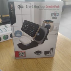 iPhone 3 In One Charging Port Station.