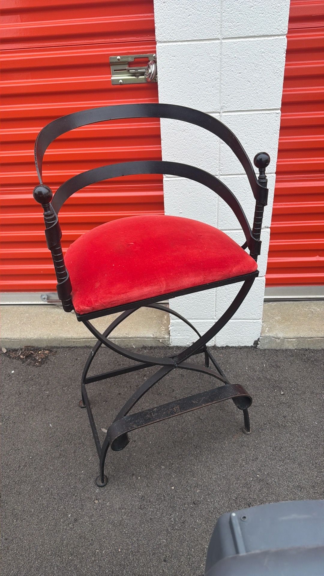 Nice chairs old school !