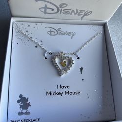 (NEW) Disney Mickey Mouse Necklace 