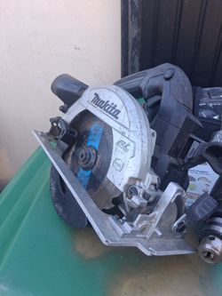 Makita cordless skillsaw