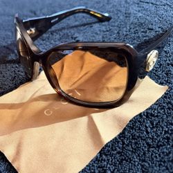 Gucci Sunglasses (Black&Gold) -Feminine