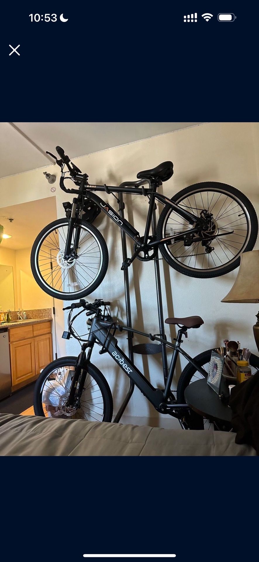 TWO E BIKES 1000$ BIKE STAND INCLUDED