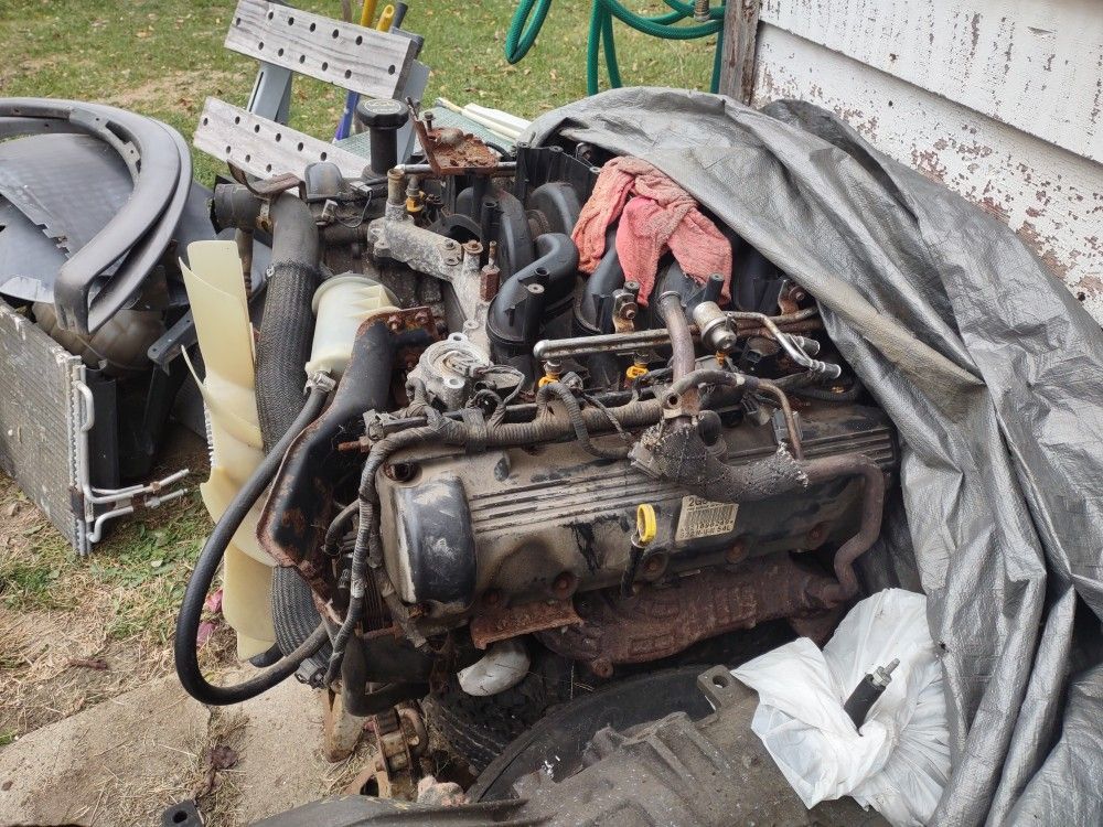 Available Ford 5.4 Motor.