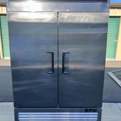 Commercial 2 Door Refrigerator 