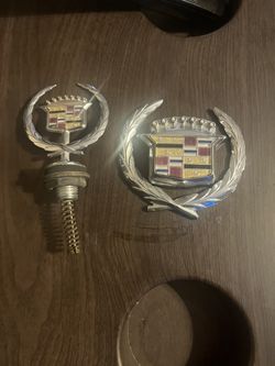 93- 96 Fleetwood Badges