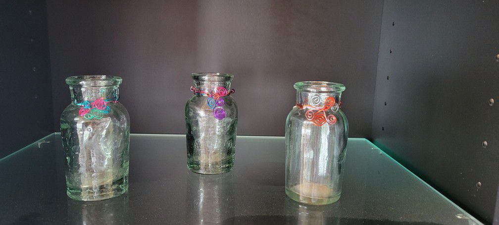 3 Tiny Vases