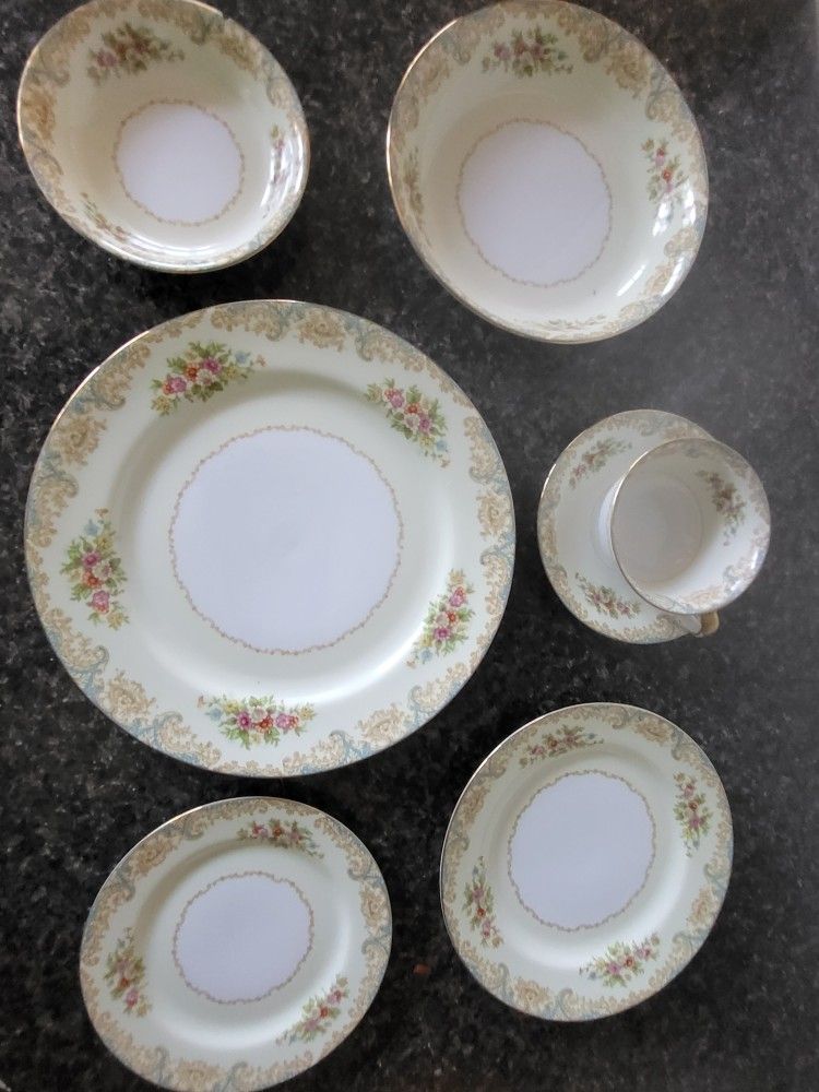 
Vintage Noritake China N50 Pattern Blue & Tan/Gold Edge, Floral Sprays on Cream

