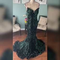 NWT Portia & Scarlett Emerald Green Sparkly Mermaid Prom Dress Or Formal Gown