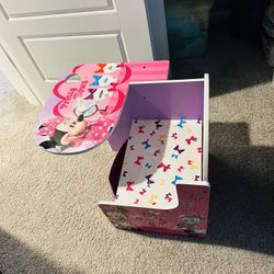 Minnie Mouse Kids Desk with Storage