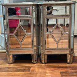 Set Of 2 Mirrored Night Stands