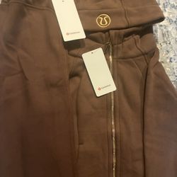 Brown Lululemon Scuba Set With Gold Zip Up