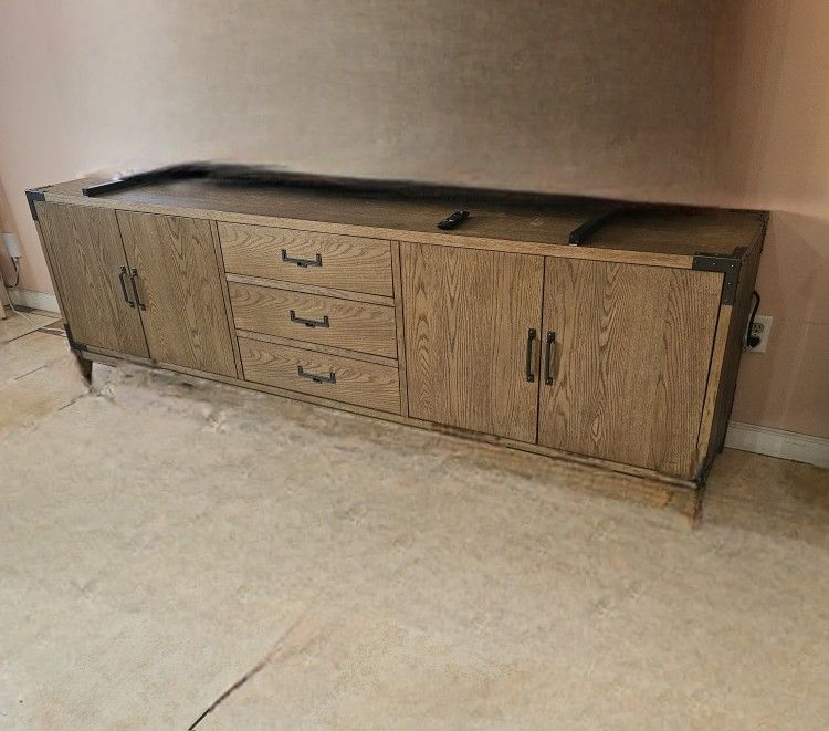 FURNITURE STAND WOOD SOLID NEW IDEAL FOR BIG TVS 100" UP TV 3 DRAWERS SIDE DOORS NICE AND CLEAN CERO SCRATCHES OR DAMAGE FOR ANY QUESTION TEXT ME PLEA