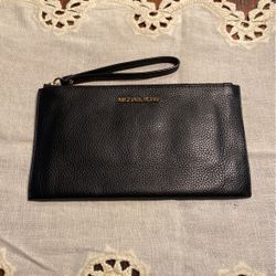 Michael Kors Black Cow Grain Leather Clutch Wristlet