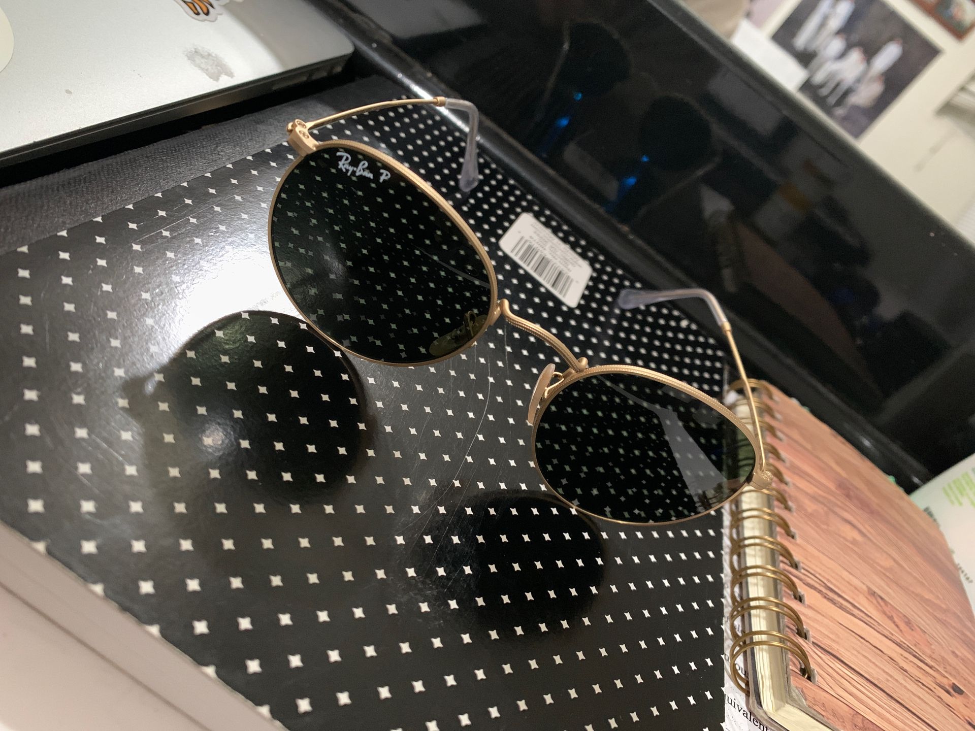 Raybans Round Gold Sunglasses