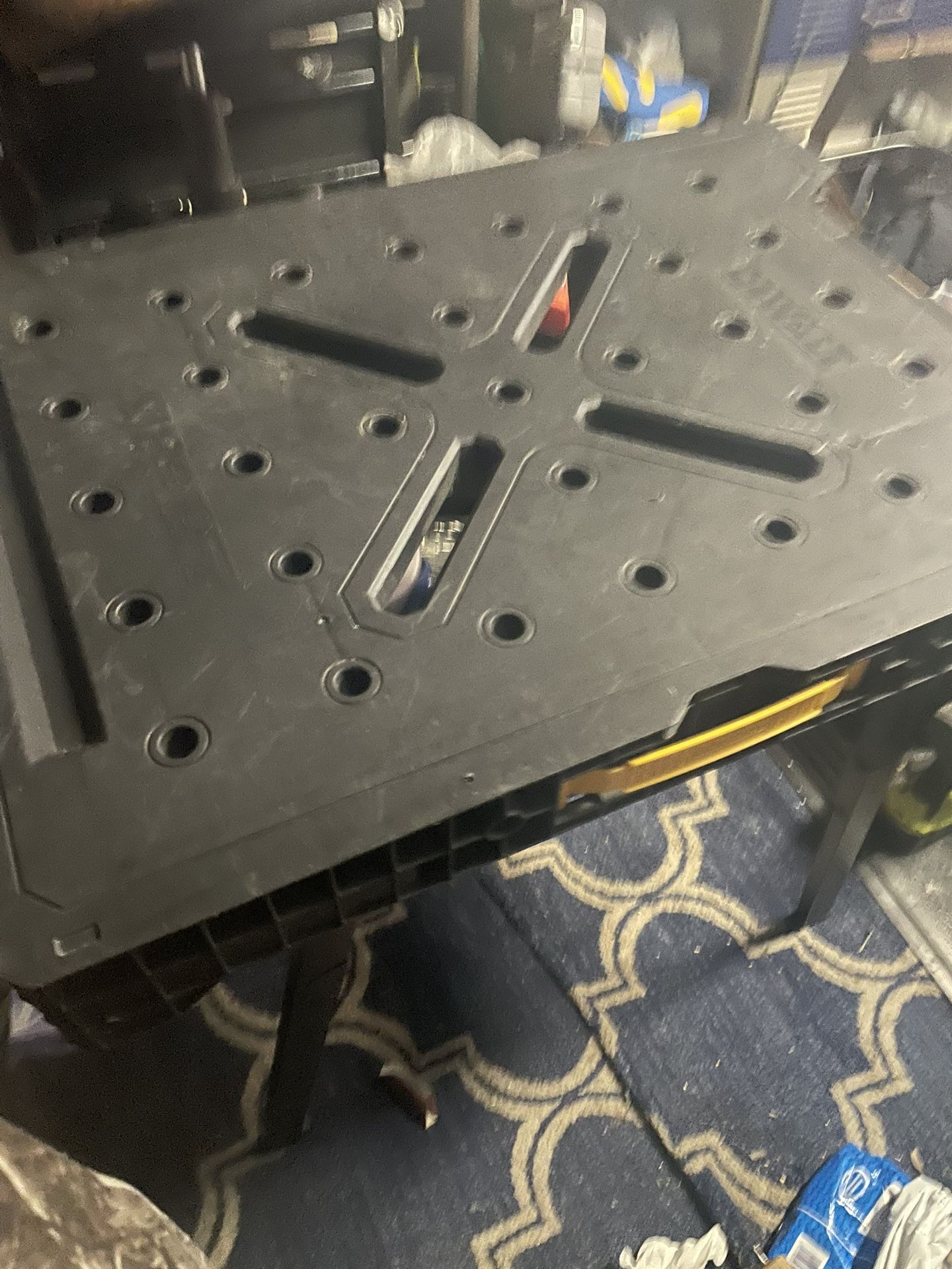 Dewalt Folding Table- 1000 Lb Capacity