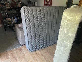 Queen with box spring